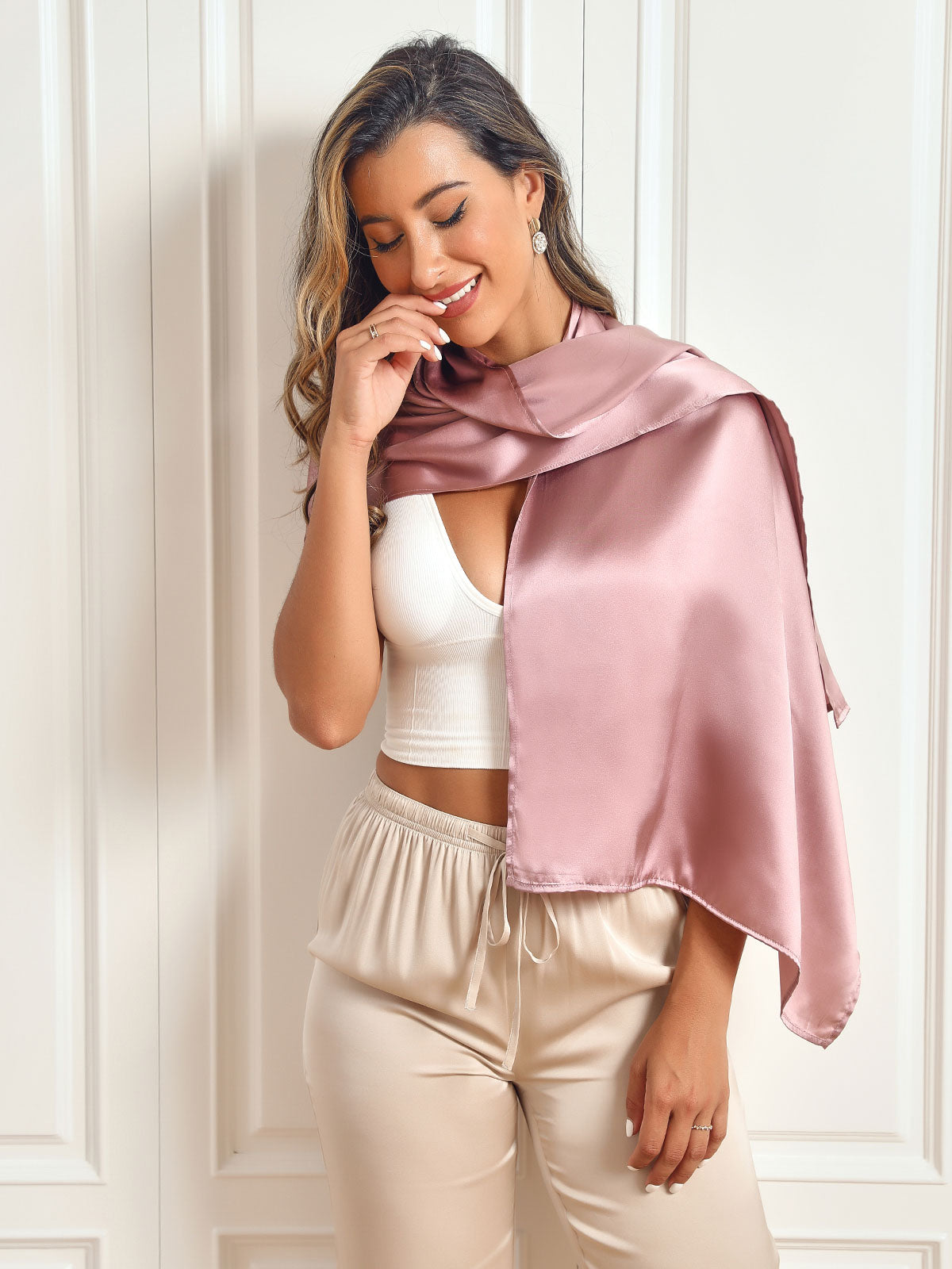 Corinne – Tidløs ensfarvet dame langt tørklæde-Scarf-Zuruz-Zuruz