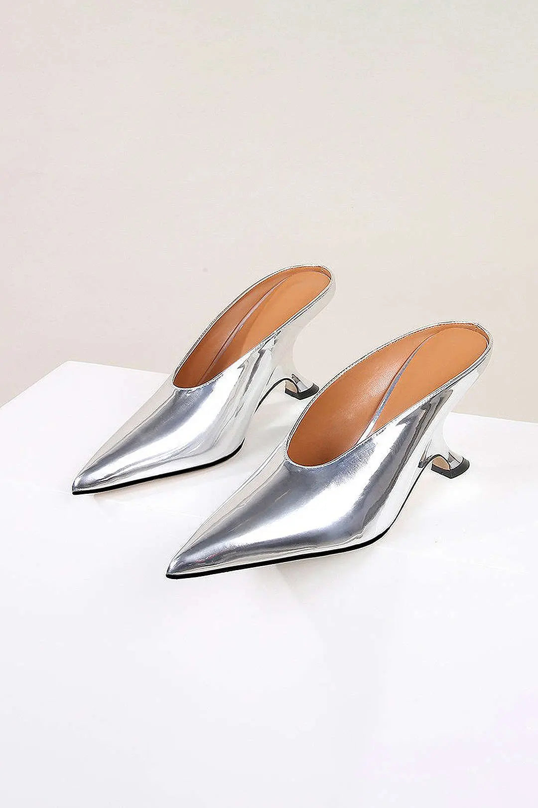 Hannelore – Chic Spidse Metalisk Lave Kvindehæle-Heels-Zuruz-Zuruz