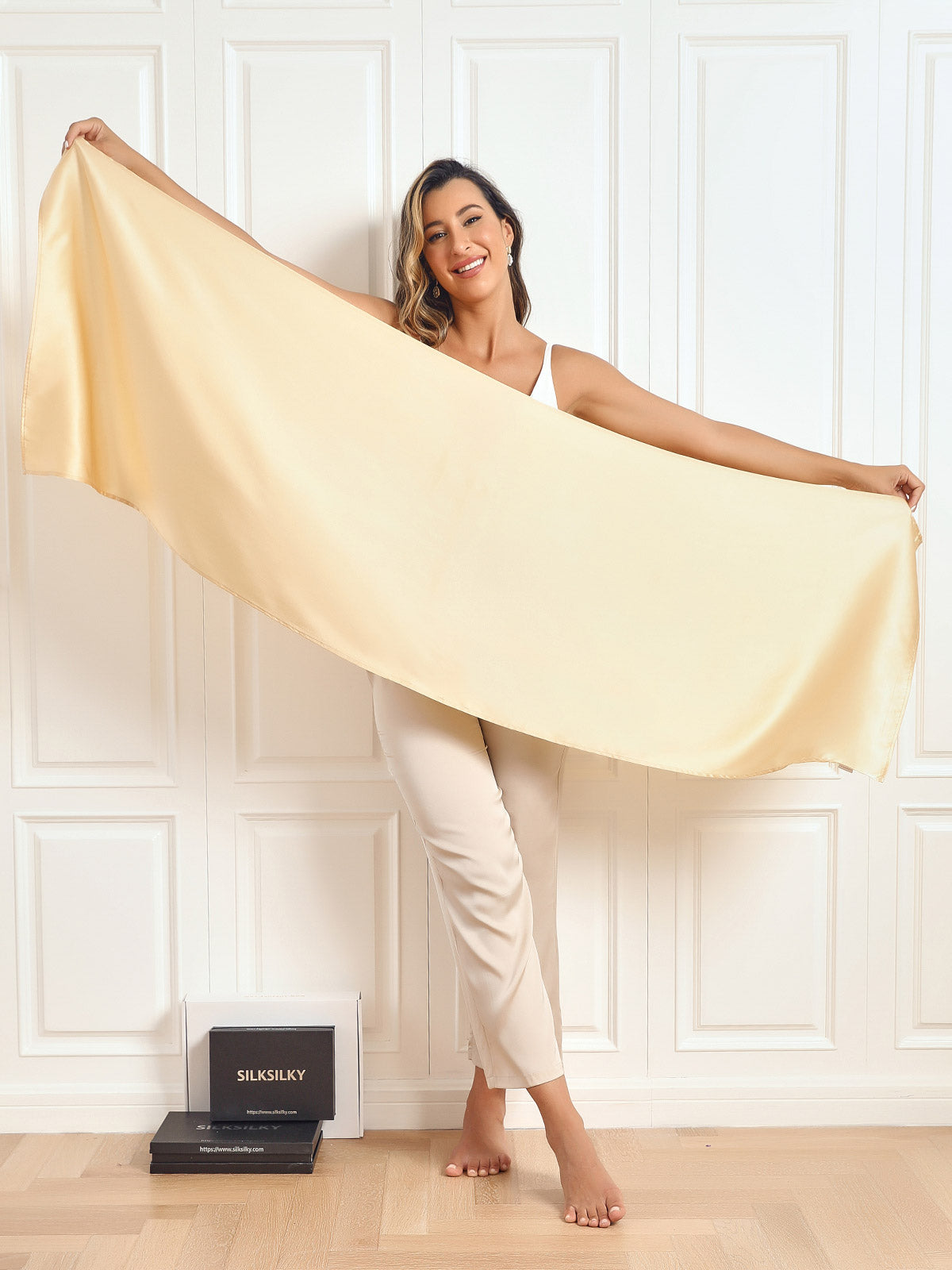 Corinne – Tidløs ensfarvet dame langt tørklæde-Scarf-Zuruz-Zuruz