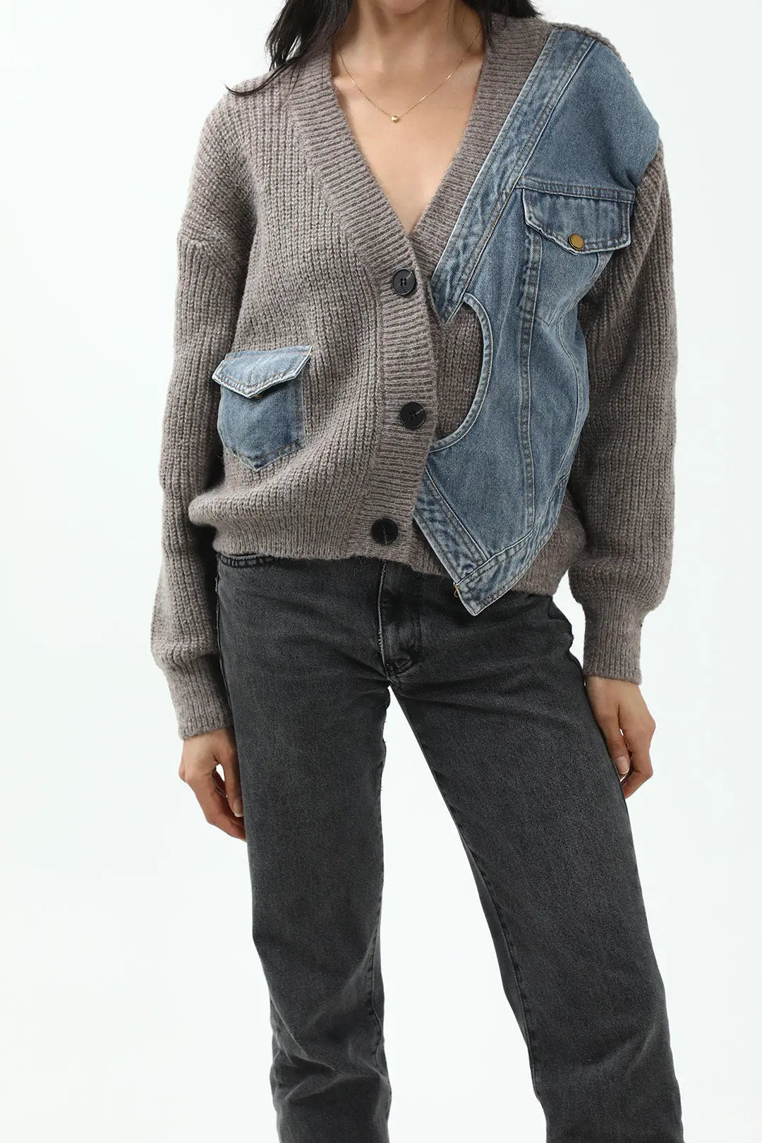 Theodosia – Asymmetrisk Design med Lommer Kvinde Cardigan-Cardigans-Zuruz-Zuruz