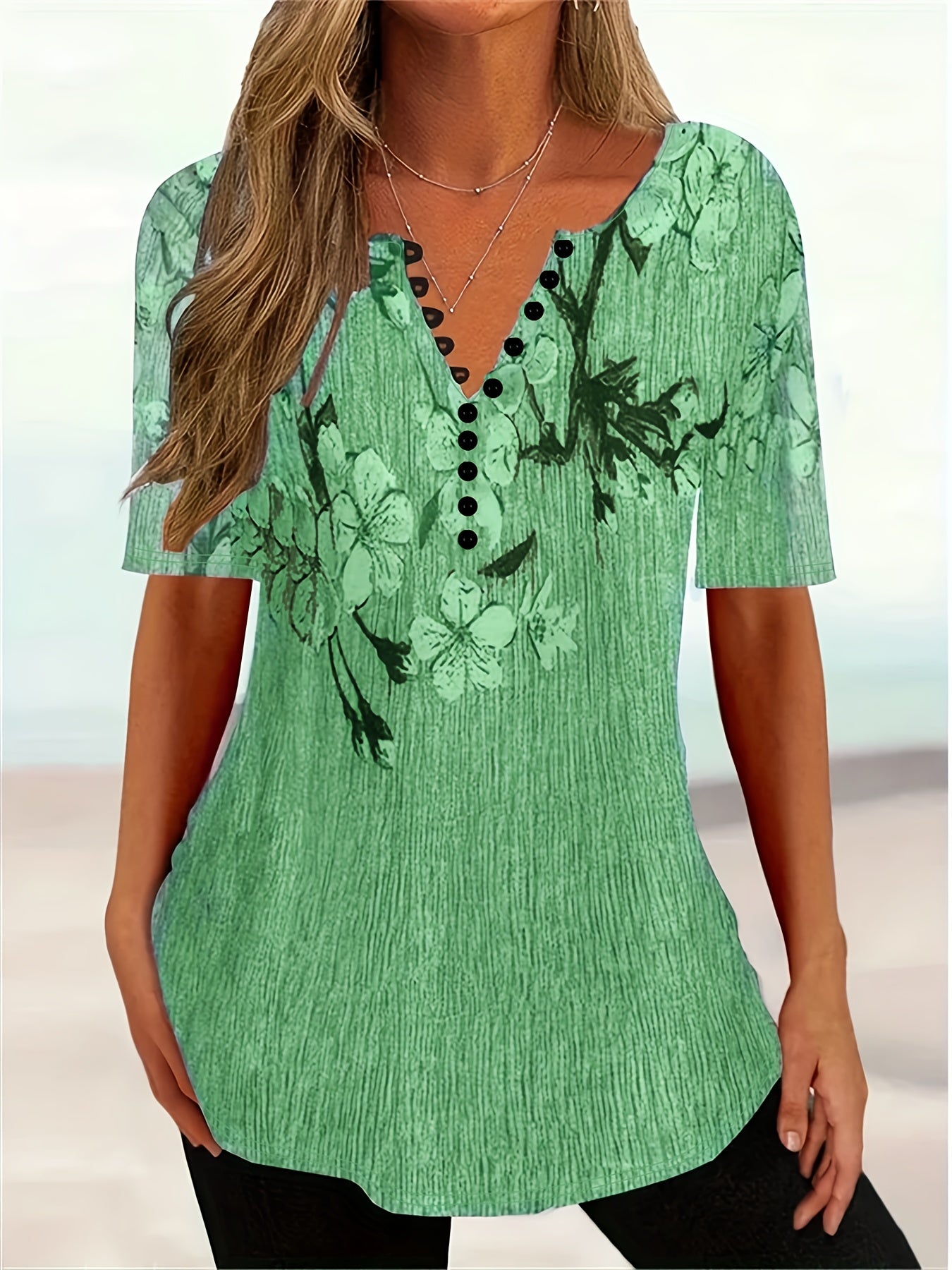 Plus Size Casual T-shirt, Women's Plus Floral Print Short Sleeve Round Neck Slight Stretch Henley T-shirt
