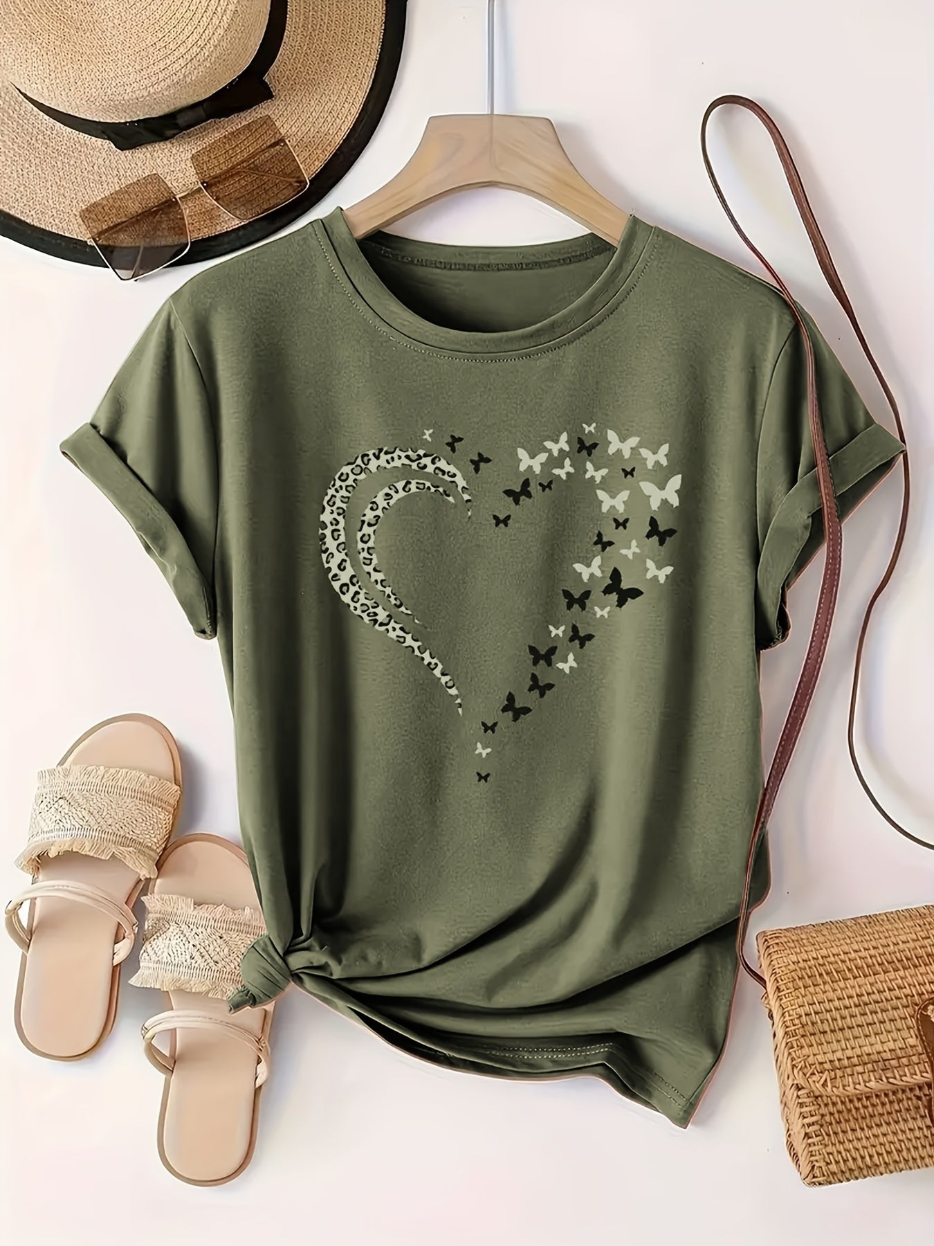 Targeted Development of New Large-Size Short-Sleeve T-Shirts for Cross-Border Markets in Europe And America.