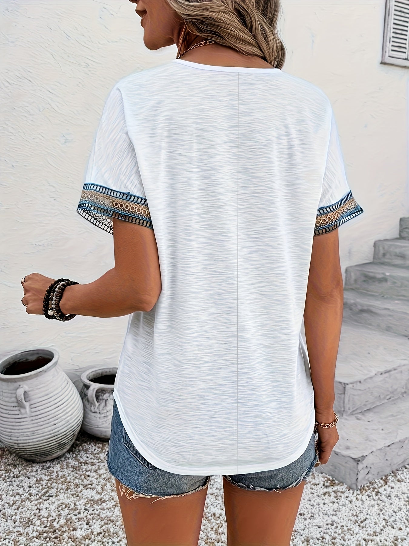 Elegant Bluse Med Blonderkant Og Applikation Til Hverdagen