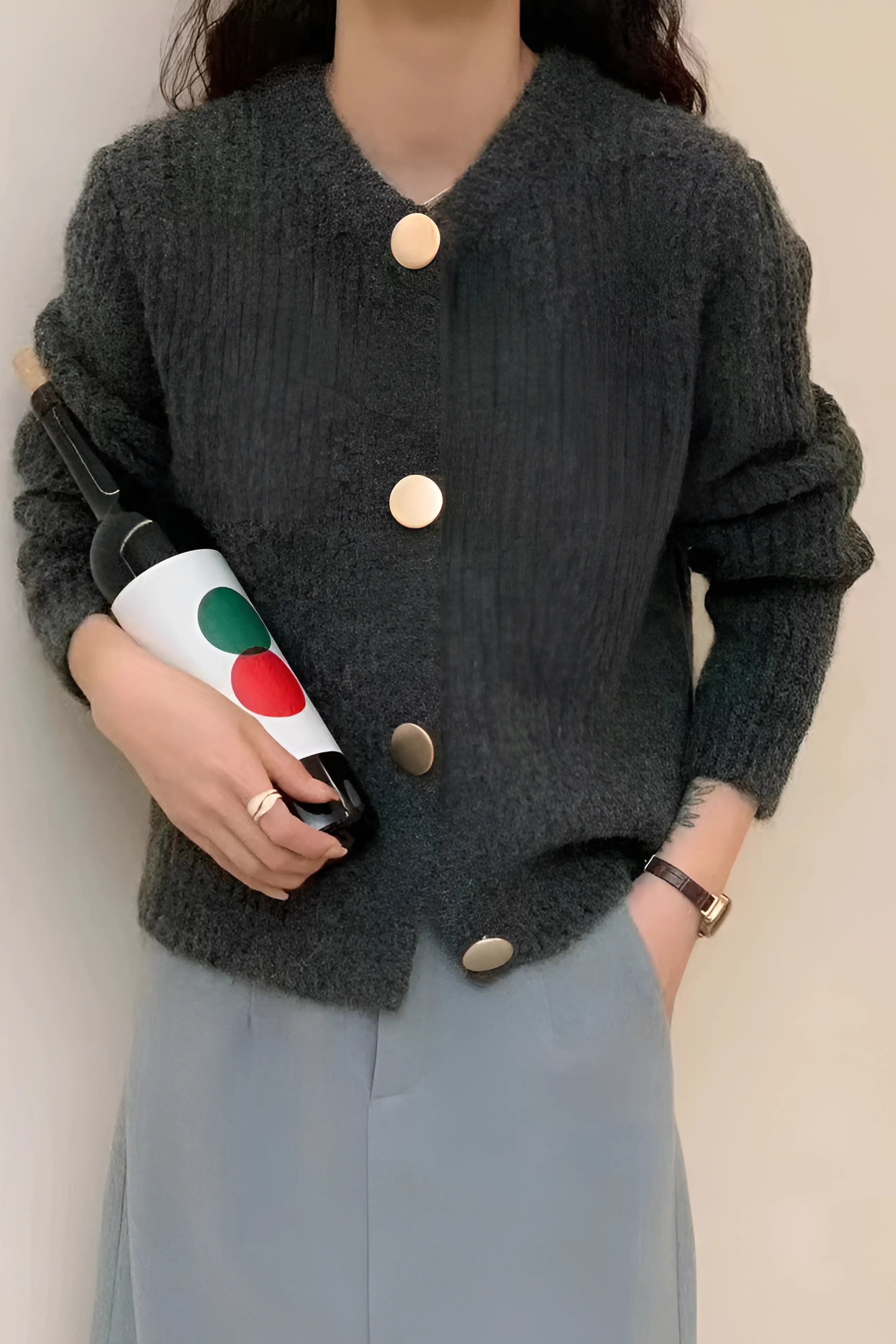 Theodora – Hyggelig Ensfarvet Knap Kvinde Sweater Cardigan-Cardigans-Zuruz-Zuruz