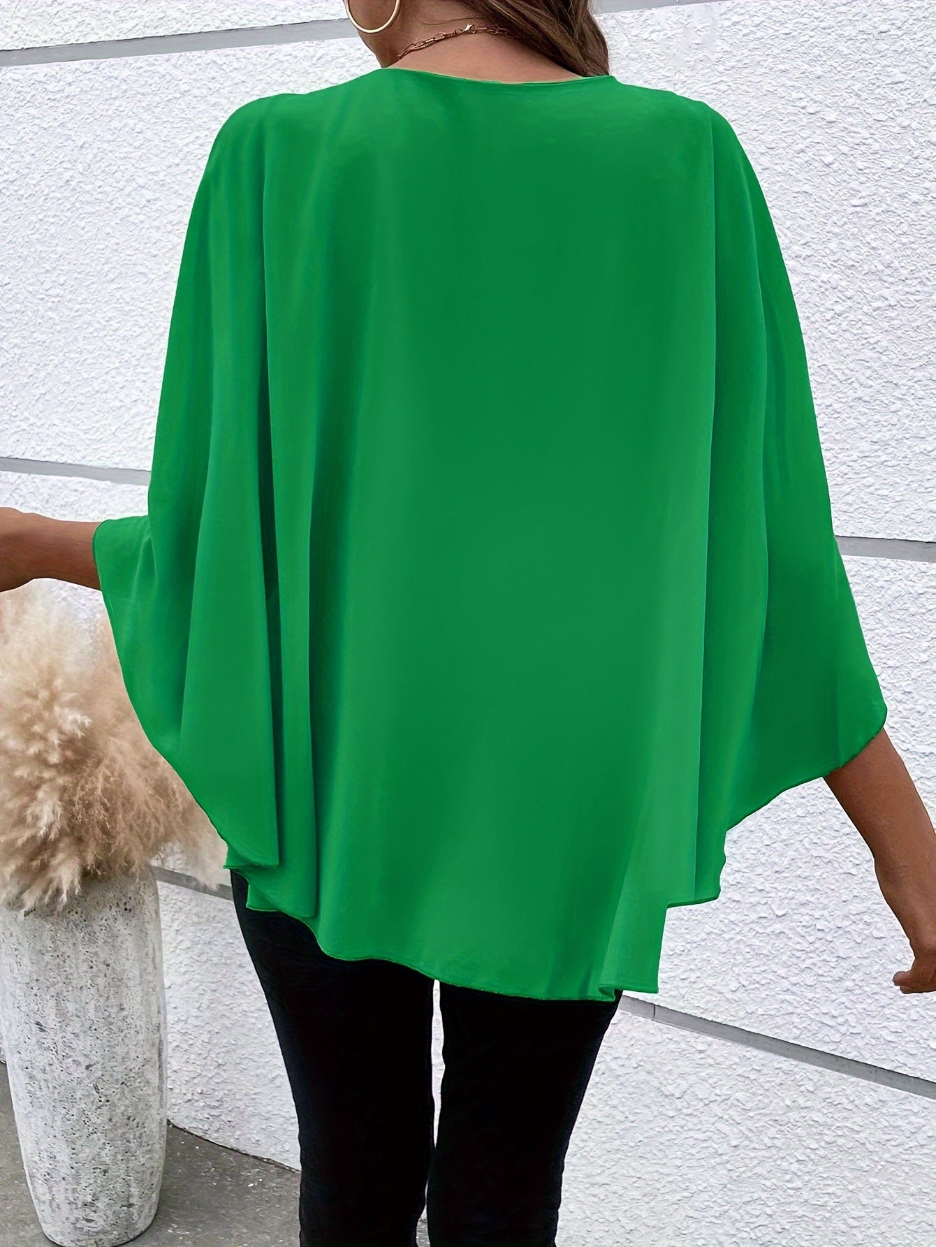 Women's Elegant Solid Color Asymmetrical Hem Blouse - Round Neck Short Sleeve Machine-Washable Top for Spring/Summer Casual Outings, Spring Fashion, No Stretch Fabric